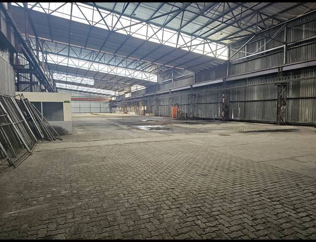 3,300M² WAREHOUSE TO LET IN ALRODE
